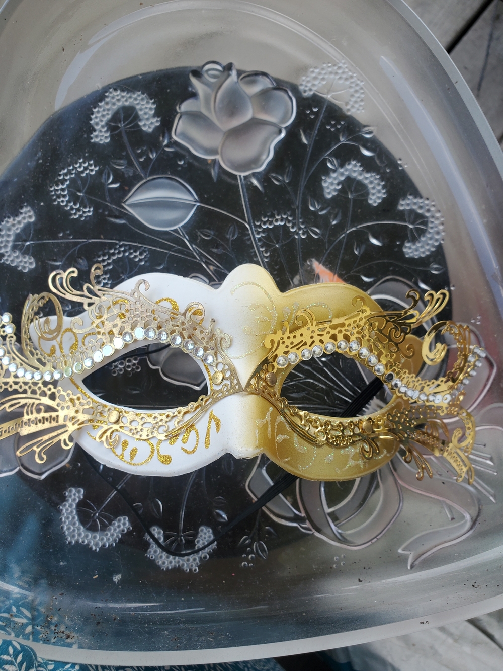 luxury rebel White and Gold Venetian Masquerade Face Mask